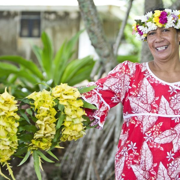Tahiti Rurutu Traditional Dress Woman Handmade Lei