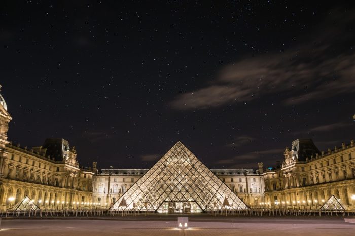 louvre night paris france