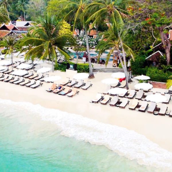 Luxury Thailand Vacation Beachfront Lounge Chairs Resort Five Star