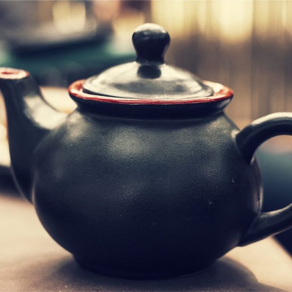 Luxury Vacation China Asia Teapot Tea Ceramic Porcelain Beverage Pot Black