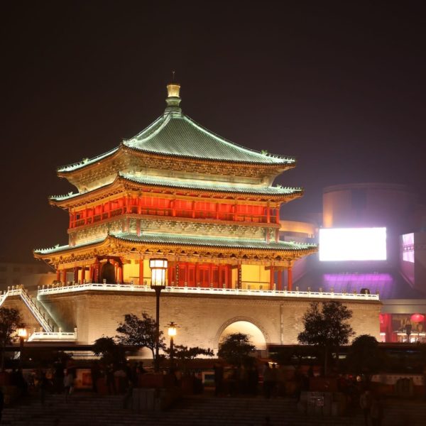 Luxury Vacation China Asia The Scenery Xi An China The Bell Tower Asia